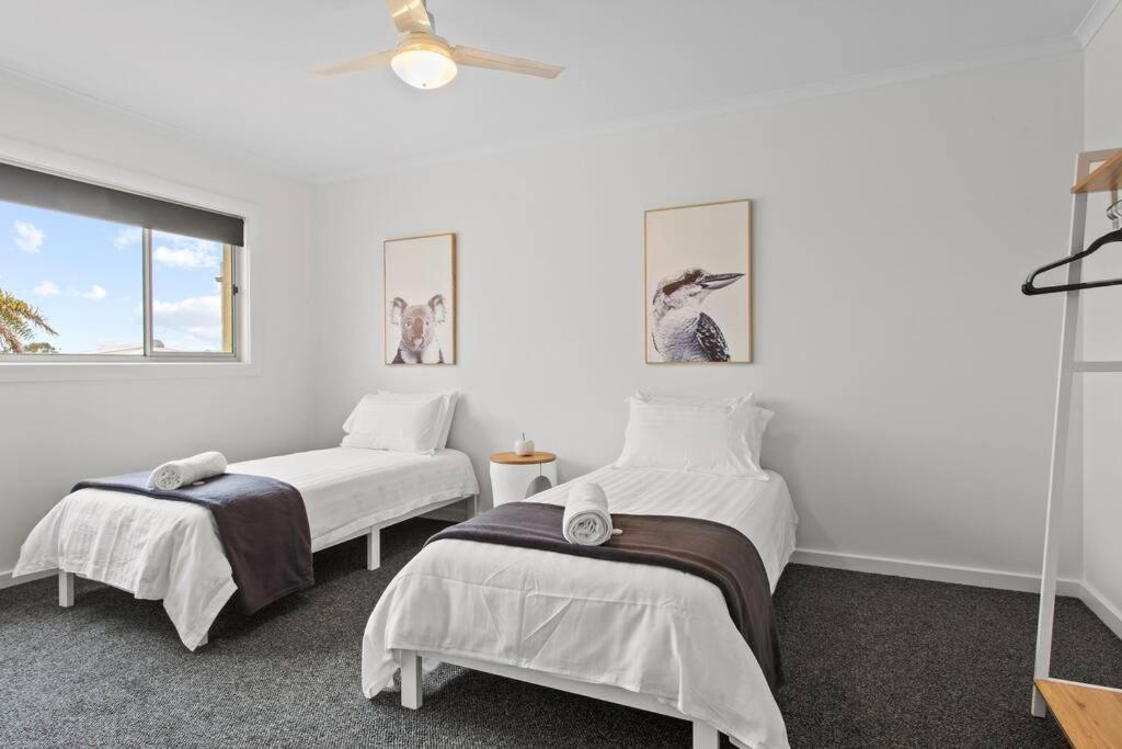 Waterfront Townhouse - Picturesque Marina Views Apartman Port Lincoln Kültér fotó