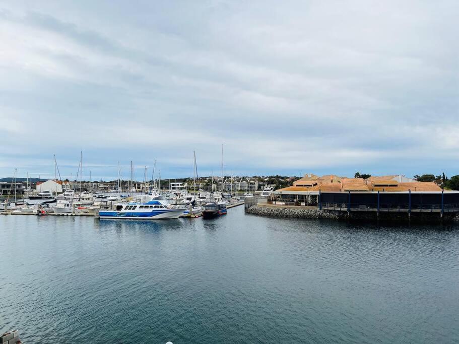 Waterfront Townhouse - Picturesque Marina Views Apartman Port Lincoln Kültér fotó
